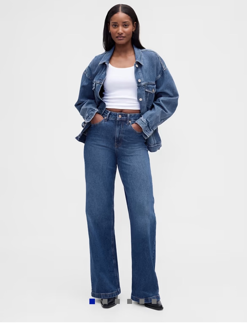 GAP Wide Leg Jeans in Medium Blue Denim